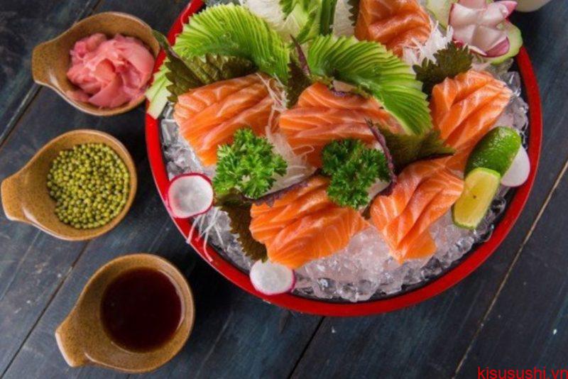 Trang trí sashimi cá hồi