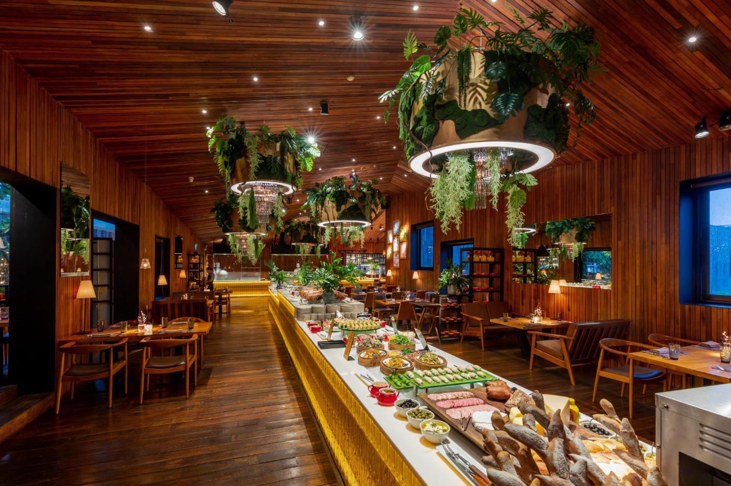 The Log Restaurant - Gem Center