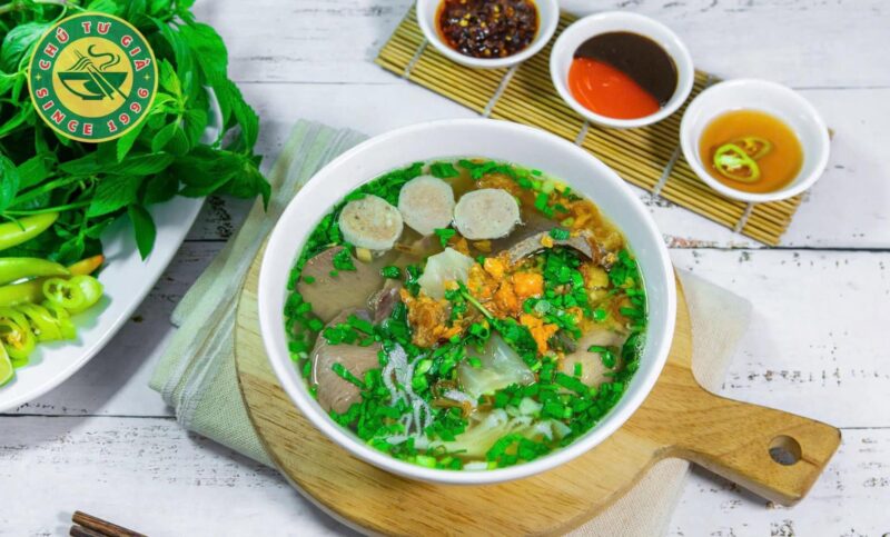 Hủ tiếu bò viên Chú Tư Già